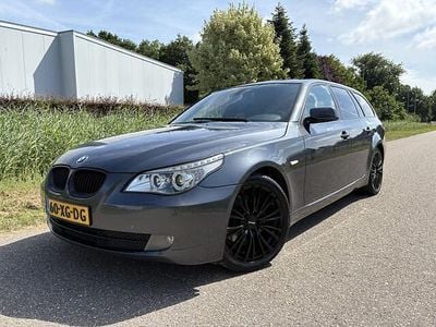 BMW 523
