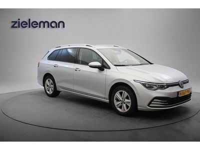 Occasion VW Golf VIII Business 110 PK (80 kW) 2021 Grijs Stationwagen