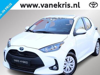 Wit Occasion 2024 Toyota Yaris Active Hatchback | € 21.940 (Goede deal)