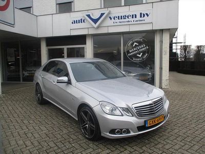 Grijs Occasion 2009 Mercedes E200 Elegance Sedan | € 14.500