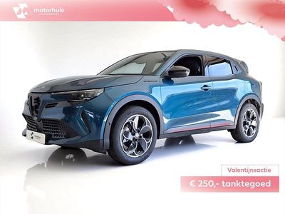 Blauw Occasion 2024 Alfa Romeo GT Junior Edizione Speciale Hatchback | € 31.925