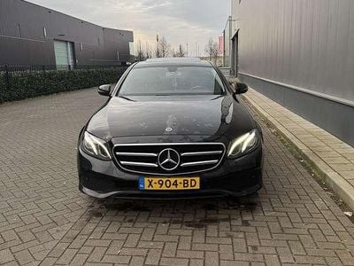 Zwart Occasion 2019 Mercedes E200 Premium Plus Sedan | € 31.750 (Eerlijke prijs)