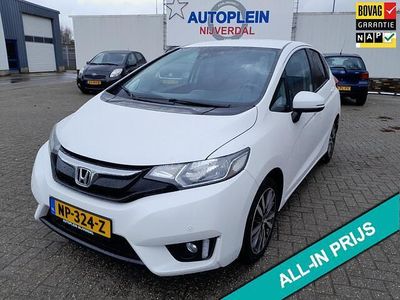 Wit (metallic) Gebruikt 2017 Honda Jazz Elegance Hatchback | € 16.250 (Eerlijke prijs)