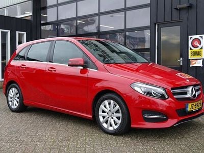Rood Occasion 2016 Mercedes B160 Ambition MPV | € 15.999 (Eerlijke prijs)