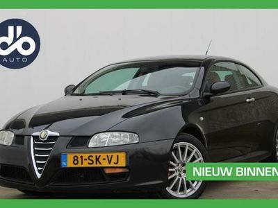 tweedehands Alfa Romeo GT 3.2 V6 241pk Distinctive ORG. NL + NAP I ROOD LEER I LMV I BOSE I CLIMA