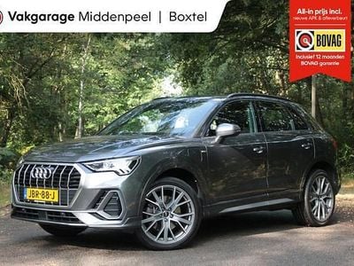 Grijs Gebruikt 2022 Audi Q3 Premium SUV | € 37.950 (Eerlijke prijs)