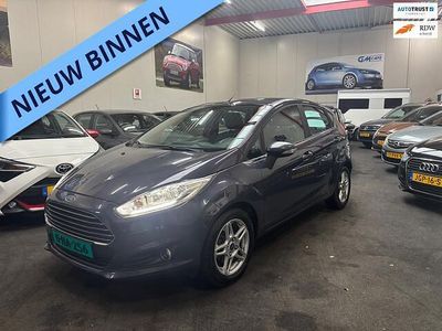 Grijs Gebruikt 2014 Ford Fiesta Titanium Hatchback | € 7.950 (Eerlijke prijs)