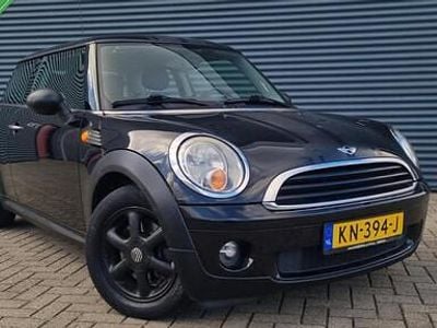 Zwart Gebruikt 2009 Mini ONE Hatchback | € 3.740 (Eerlijke prijs)