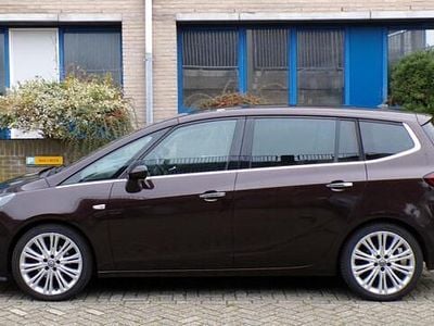 Bruin (metallic) Gebruikt 2012 Opel Zafira Tourer Cosmo MPV | € 5.950 (Duur)
