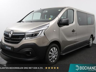 Beige Occasion 2021 Renault Trafic Zen MPV | € 30.695