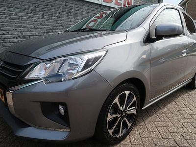 Grijs Occasion 2020 Mitsubishi Space Star Active Hatchback | € 14.444 (Iets duurder)
