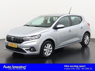 Grijs Gebruikt 2021 Dacia Sandero Essentiel Hatchback | € 12.690 (Eerlijke prijs)