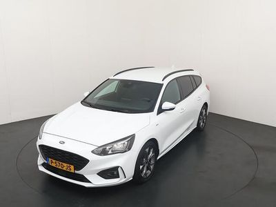 Wit Occasion 2019 Ford Focus ST-Line Stationwagen | € 12.900 (Eerlijke prijs)