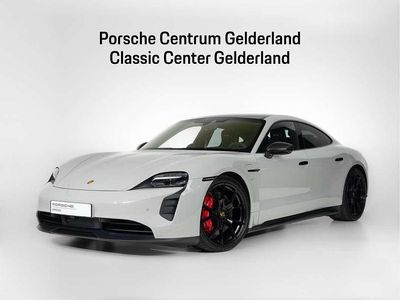 Grijs Gebruikt 2024 Porsche Taycan GTS Sedan | € 114.900 (Iets duurder)