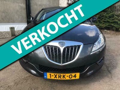 Grijs Gebruikt 2010 Lancia Delta Hatchback | € 4.750