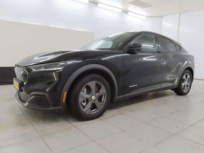Zwart Occasion 2021 Ford Mustang Mach-E SUV | € 25.400 (Eerlijke prijs)