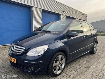 Mercedes B200