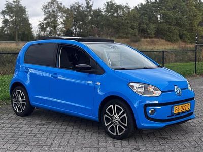 Blauw Gebruikt 2014 VW up! high up! Hatchback | € 6.699 (Eerlijke prijs)