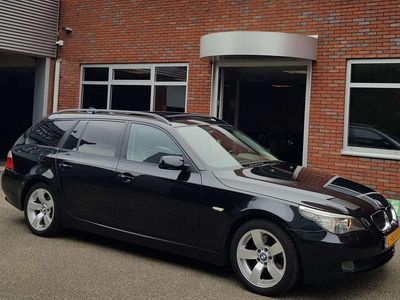 BMW 523