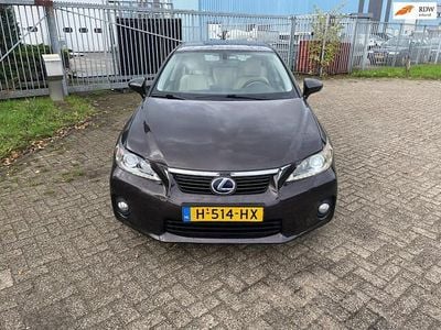 Lexus CT200h