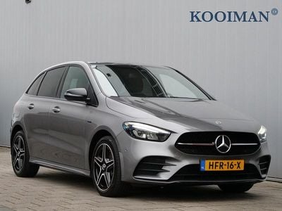Grijs Gebruikt 2021 Mercedes B250 Premium Plus MPV | € 29.295 (Eerlijke prijs)
