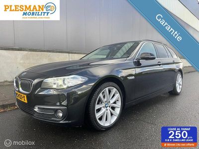 Zwart Gebruikt 2013 BMW 520 Executive Stationwagen | € 14.400 (Iets duurder)