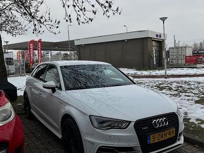 Occasion 2015 Audi e-tron SUV | € 10.500 (Iets duurder)