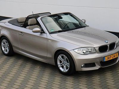 Beige (metallic) Gebruikt 2009 BMW 128 M Sport Cabriolet | € 12.445