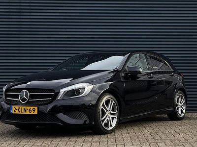 Zwart (metallic) Occasion 2013 Mercedes A180 Hatchback | € 12.450 (Eerlijke prijs)