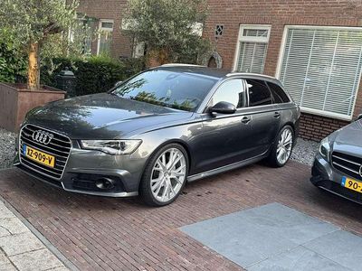 Grijs Gebruikt 2016 Audi A6 Sport Stationwagen | € 19.750 (Eerlijke prijs)