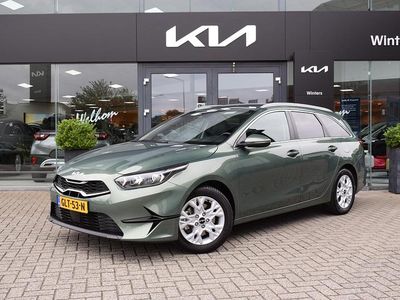Groen Occasion 2024 Kia Ceed Hatchback | € 24.220 (Eerlijke prijs)