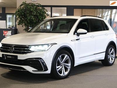 Wit (metallic) Gebruikt 2021 VW Tiguan R-line SUV | € 30.950 (Eerlijke prijs)