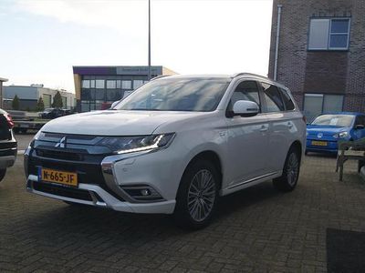 Wit Occasion 2021 Mitsubishi Outlander Intense SUV | € 25.950 (Eerlijke prijs)
