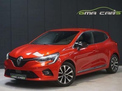 Rood Occasion 2020 Renault Clio V Sedan | € 14.499