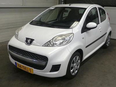 Wit Gebruikt 2012 Peugeot 107 Hatchback | € 3.495 (Eerlijke prijs)