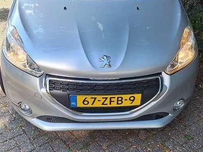 Occasion Peugeot 208 82 PK (60 kW) 2012 Zilver Hatchback