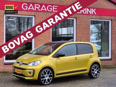 Geel Gebruikt 2017 VW up! CLUB Hatchback | € 9.750 (Iets duurder)