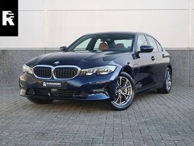 BMW 330e