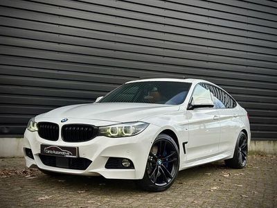 Wit / alpinweiss iii (300) Gebruikt 2017 BMW 330 M Sport Hatchback | € 24.950 (Eerlijke prijs)