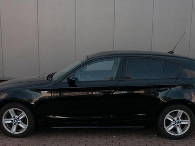 Zwart Gebruikt 2005 BMW 118 Executive Hatchback | € 4.250