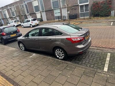 Bruin Occasion 2011 Ford Focus Sedan | € 2.500 (Duur)