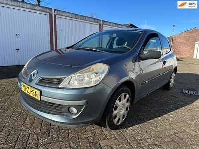 Occasion Renault Clio II 75 PK (55 kW) 2008 Blauw Hatchback