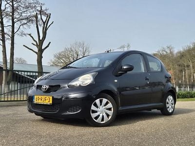 Occasion Toyota Aygo Comfort 68 PK (50 kW) 2011 Zwart Hatchback