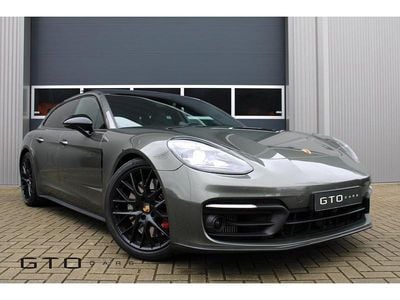 Groen (metallic) Occasion 2023 Porsche Panamera Sport Turismo Stationwagen | € 114.950