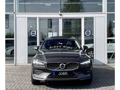 tweedehands Volvo V60 CC Cross Country B5 | NIEUW met € 10.346 korting | Fu