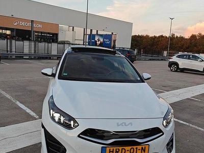 Gebruikt 2022 Kia Ceed Hatchback | € 22.495 (Eerlijke prijs)