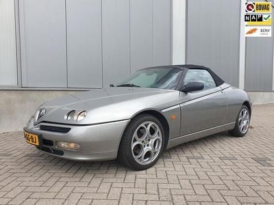 Occasion Alfa Romeo Spider 155 PK (114 kW) 2000 Grijs Cabriolet