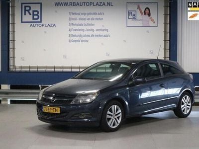 Opel Astra GTC