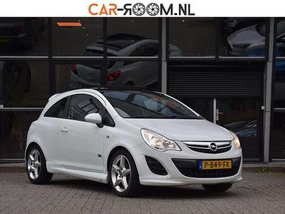 Wit Occasion 2013 Opel Corsa Cosmo Hatchback | € 4.950 (Eerlijke prijs)