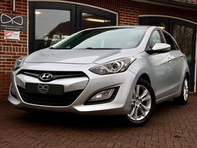 tweedehands Hyundai i30 1.6 GDI i-Vision | NAVIGATIE | CAMERA | AIRCO | ST